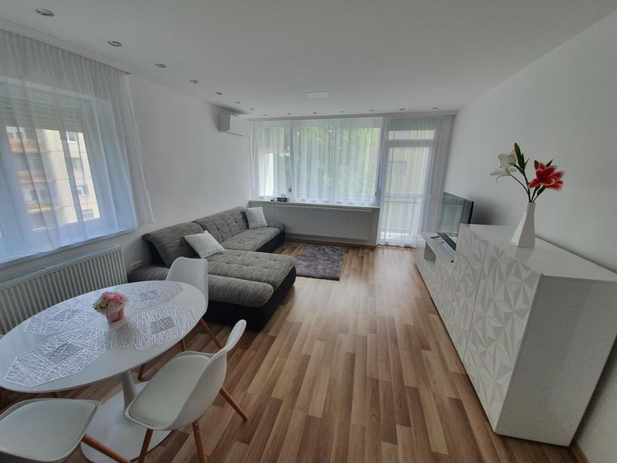 Matrix Apartman بيكيسكسابا المظهر الخارجي الصورة